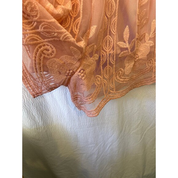 Lace romper mauve pink size medium honey punch look a like - Picture 3 of 4